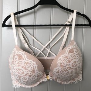 Victoria’s Secret Very Sexy Push-up Bra Size 36DDD